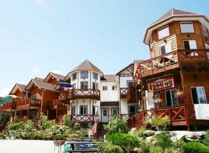 숲속의아침펜션