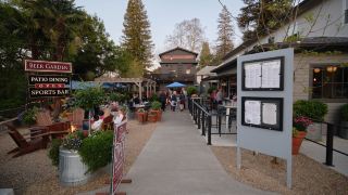 calistoga-inn-restaurant-and-brewery