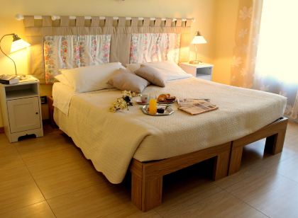 Eremes Rooms & Apartments