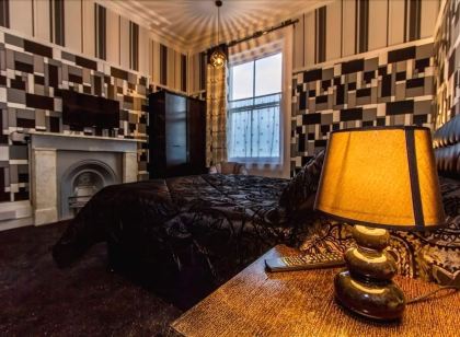 The Carlton Hotel
