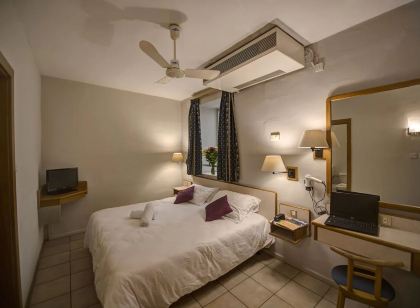 Sliema Chalet Hotel