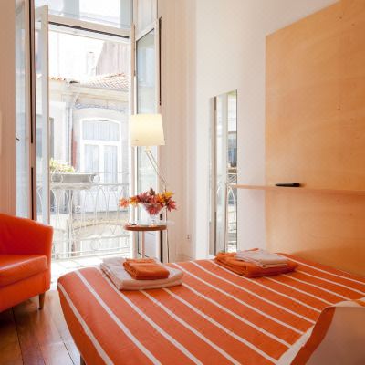 Traditional Double Room With Shared Bathroom Traditional Double Room With Shared Bathroom Porto Lounge Hostel & Guesthouse Promo Code