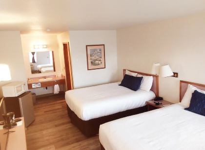 Harbor Inn