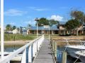 lakeside-motel-waterfront