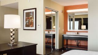 hampton-inn-and-suites-el-paso-east