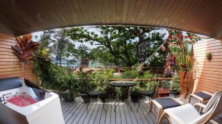 tropica-bungalow-hotel