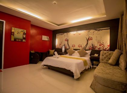 The Red Palm Suites and Restaurant