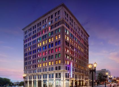 Angad Arts Hotel St Louis, Tapestry Collection by Hilton