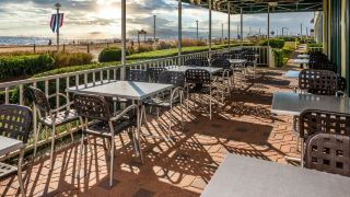 holiday-inn-express-hotel-and-suites-virginia-beach-oceanfront-an-ihg-hotel