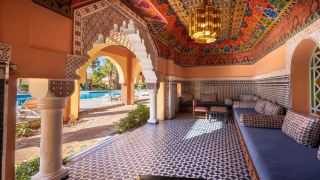 hotel-karam-palace