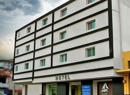 Hotel Portonovo Plaza Malecon