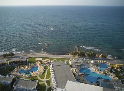 Serita Beach Hotel