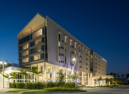 DoubleTree by Hilton Miami Doral