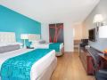 howard-johnson-by-wyndham-airport-florida-mall