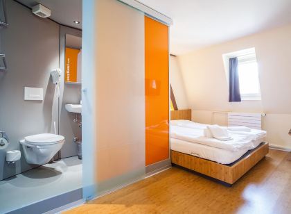 EasyHotel Basel - Self Service and Self Check-IN