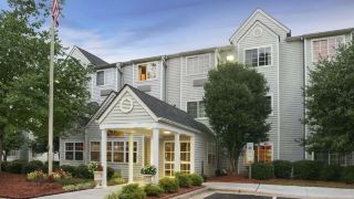microtel-inn-and-suites-by-wyndham-charlotte-airport