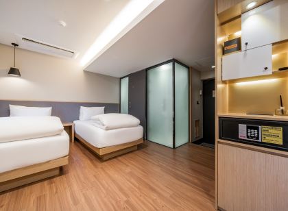 Lala Vianco Business Hotel