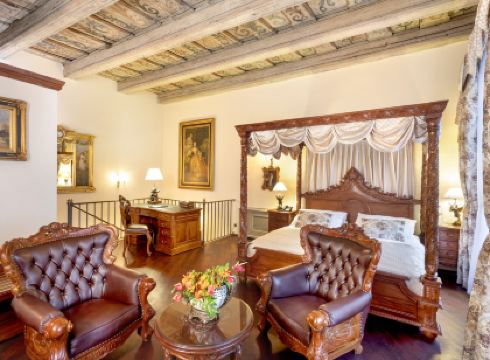 Iron Gate Hotel & Suites Prague by Bhg