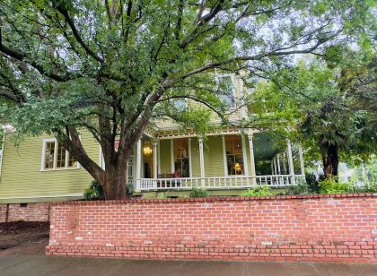 Rothschild-Pound House Inn