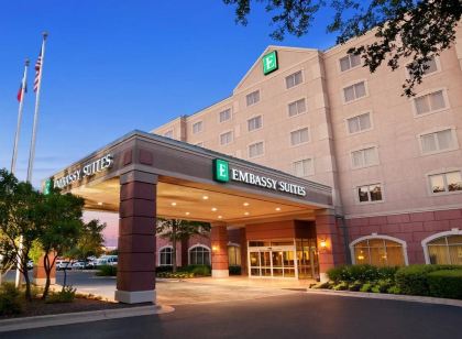 Embassy Suites by Hilton Austin Arboretum