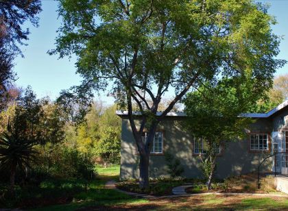 Sagewood Cottage for 2 People with Wonderful Private Terrace in Garden!
