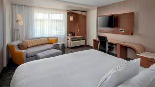 courtyard-by-marriott-schenectady-at-mohawk-harbor