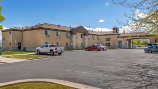 quality-inn-logan-near-university
