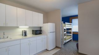 holiday-inn-express-howe-sturgis-mi