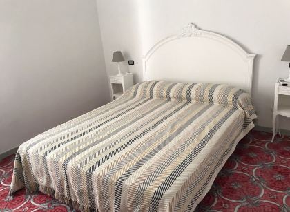 R&D Rest and Dream Capri