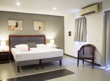Curacao Suites Hotel