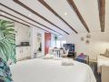 attic-apartment-in-the-historic-center