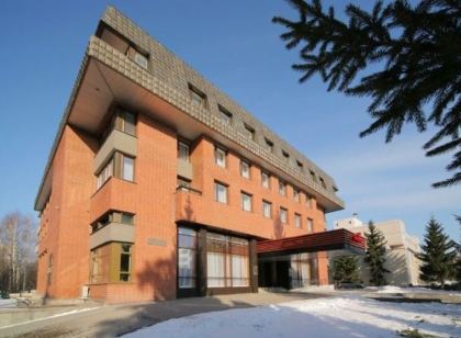 Oktyabrskaya Hotel