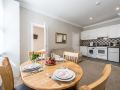 stylish-apartment12-minutes-from-oxford-streetcentral-londonacwifi