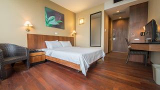 siloso-beach-resort-sentosa