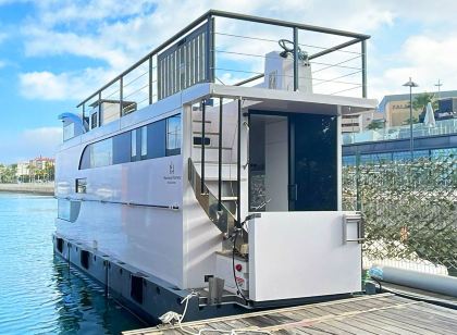 Boat Haus Mediterranean Experience Alcaidesa  la Linea