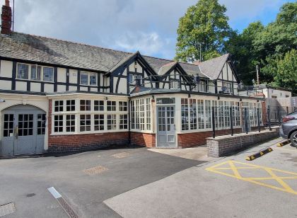 The Boathouse Inn & Riverside Rooms
