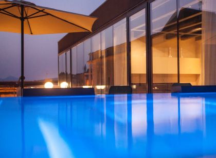 阿爾巴宮殿飯店