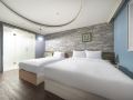 new-seven-hotel