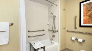 hampton-inn-and-suites-charles-town