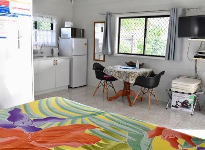 Moana Sunset Studio, Sunset Central