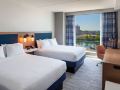hampton-inn-boston-at-the-seaport