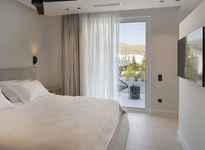 Glyfada South42