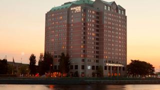 doubletree-suites-by-hilton-hotel-boston-cambridge