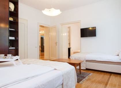 Central Belgrade Apartment 2
