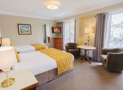 Central Hotel Donegal