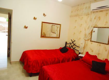 Private Apartment Hostel Gina and Francis