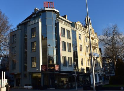 Family Hotel Opera - Former City Mark Hotel