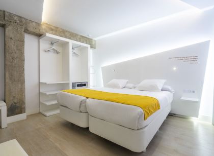 阿塔拉扎納斯馬拉加飯店