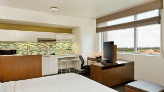 element-miami-doral