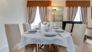 park-lane-apartments-shaw-house